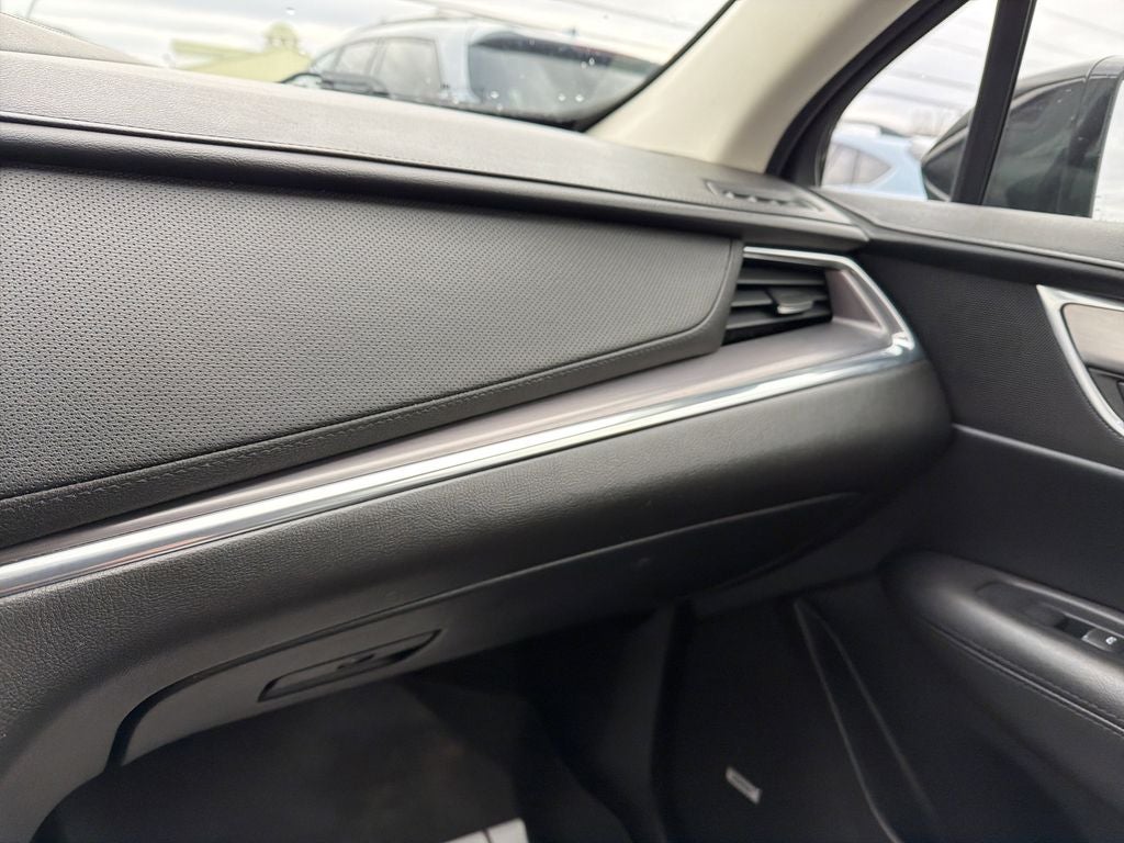 2018 Cadillac XT5 Premium Luxury