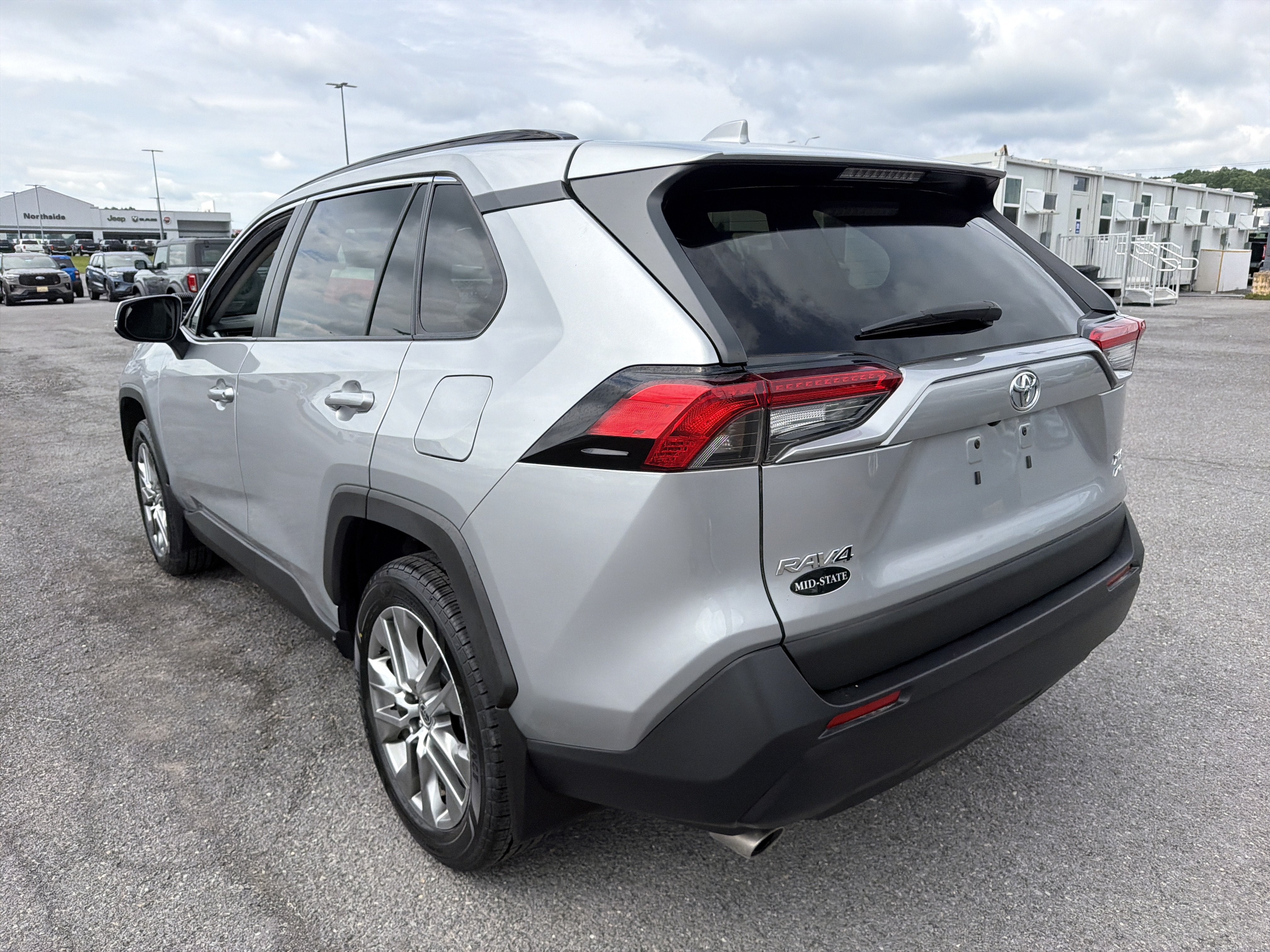 2022 Toyota RAV4 XLE Premium