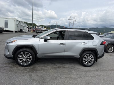 2022 Toyota RAV4 XLE Premium
