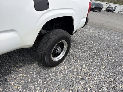 2016 Toyota Tacoma SR