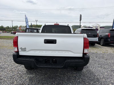2016 Toyota Tacoma SR