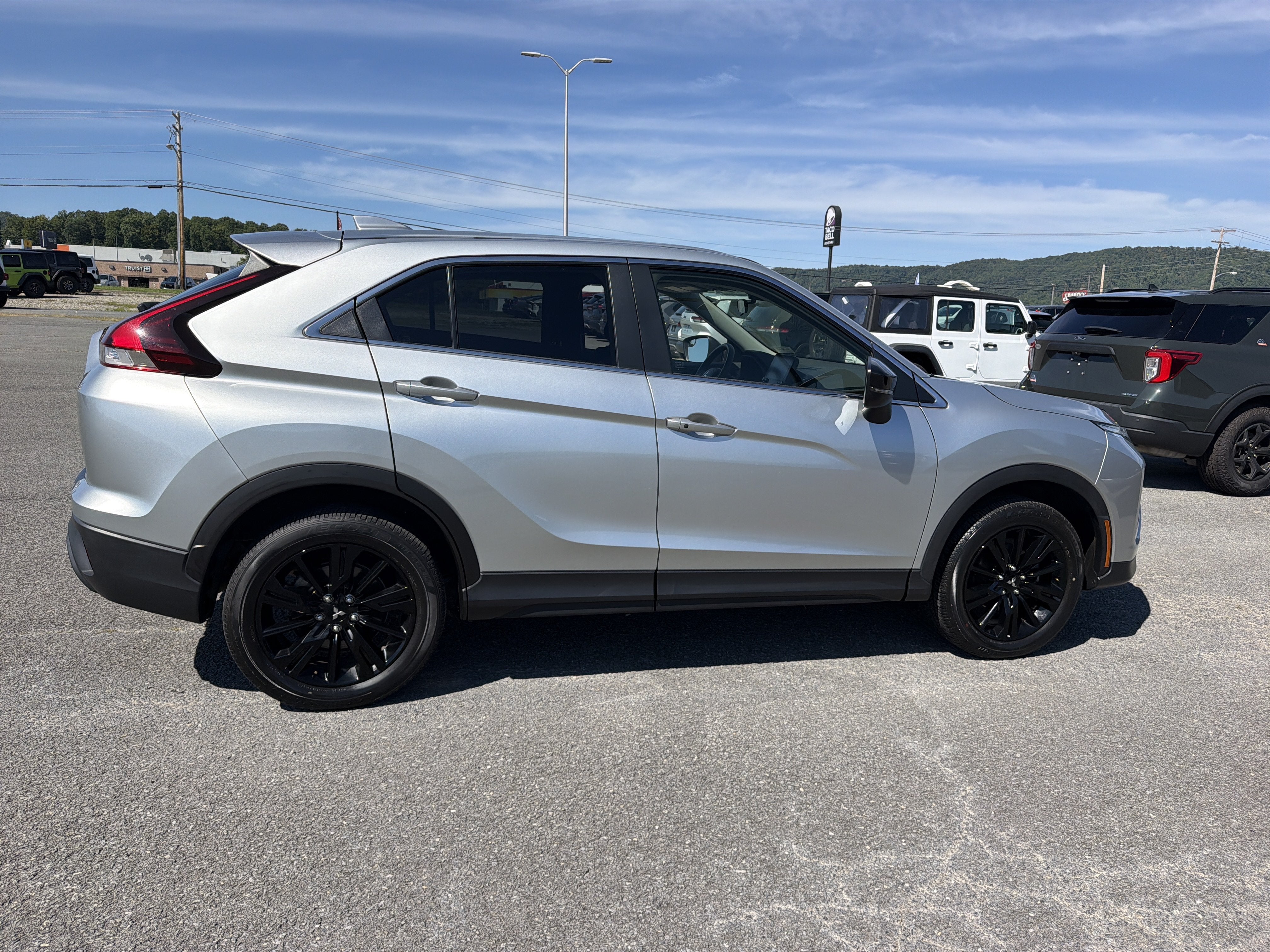 2024 Mitsubishi Eclipse Cross LE