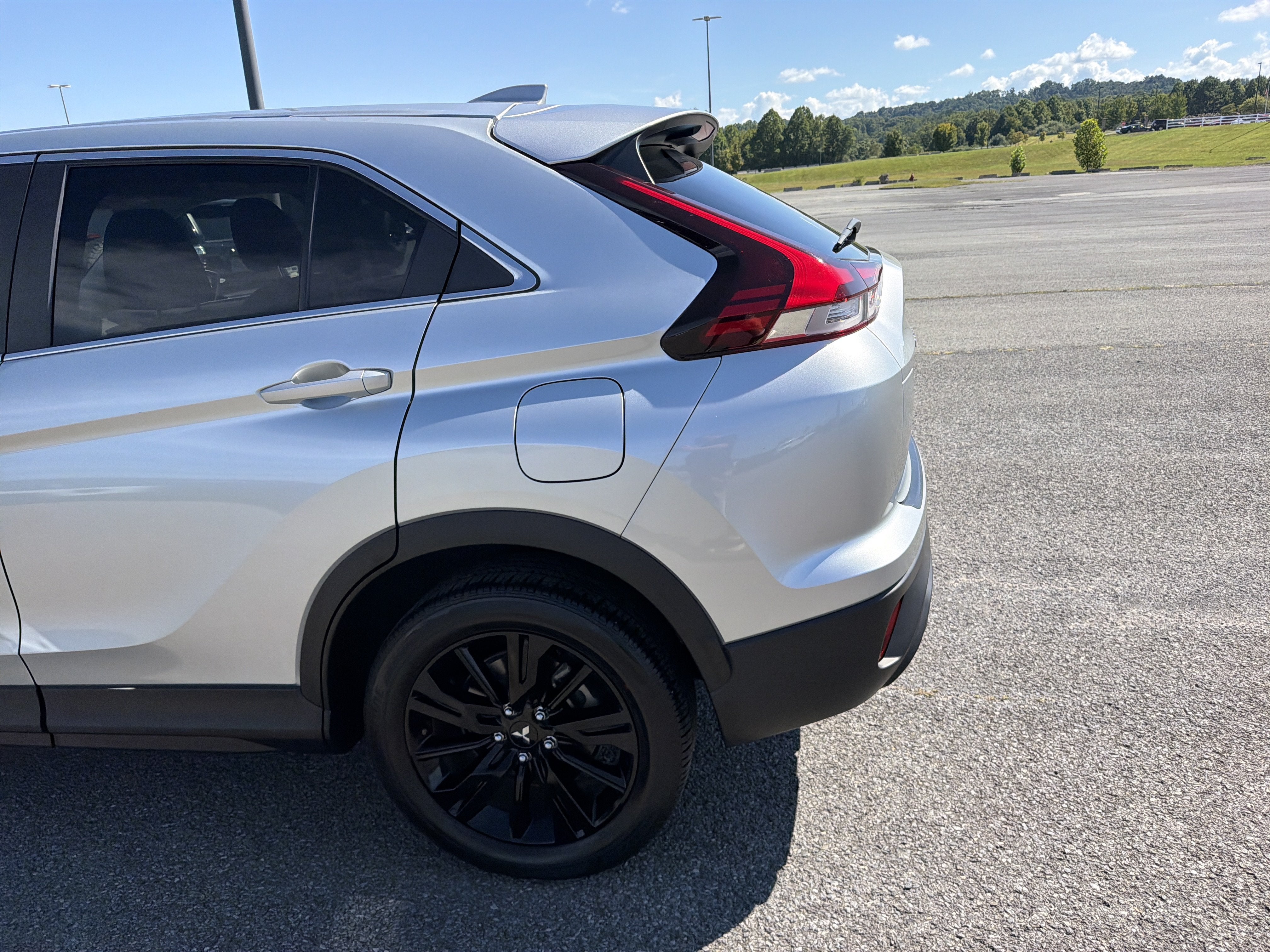 2024 Mitsubishi Eclipse Cross LE