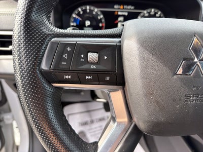 2023 Mitsubishi Outlander SE Special Edition
