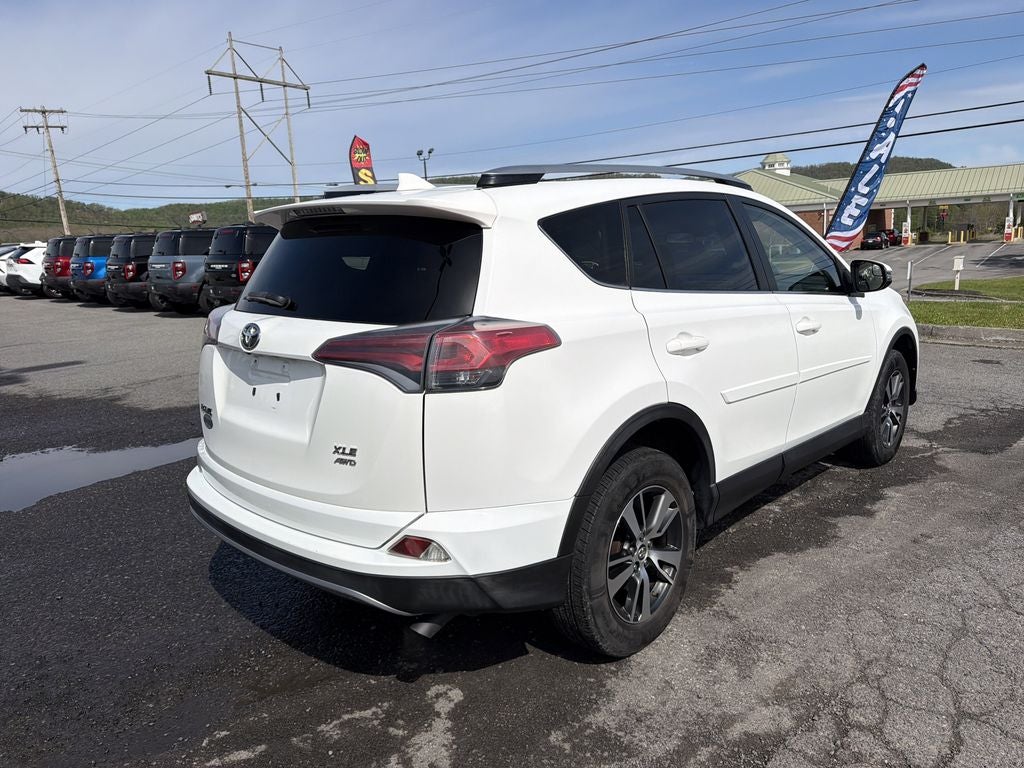 2017 Toyota RAV4 XLE